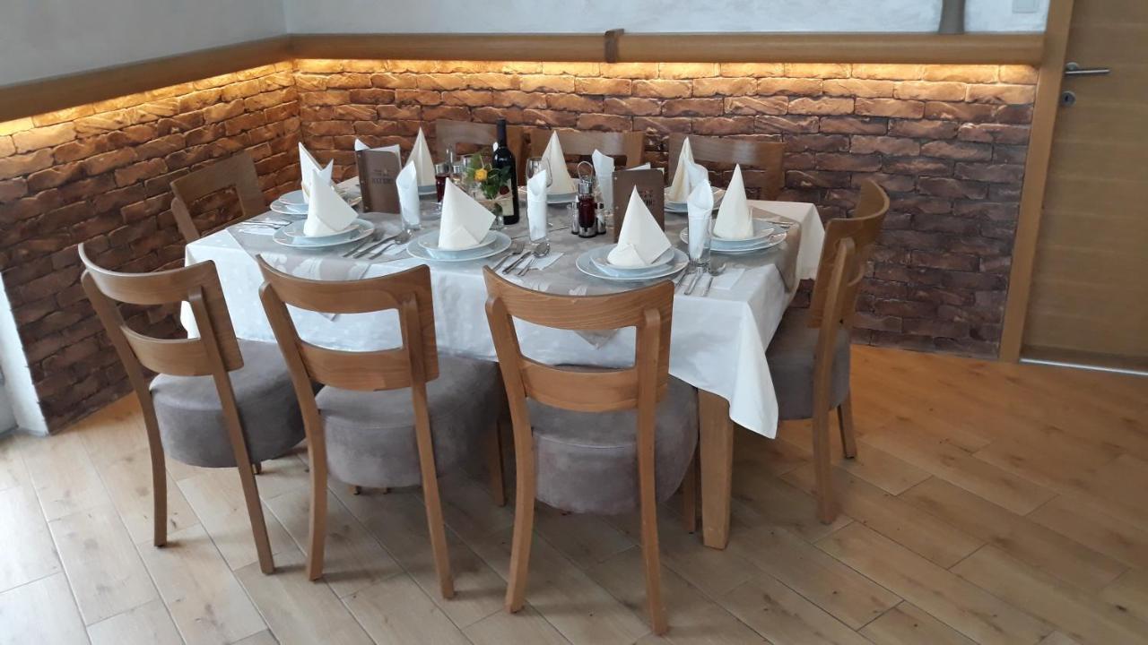 Prenociste I Restoran Ihthis Bajina Basta Exterior photo