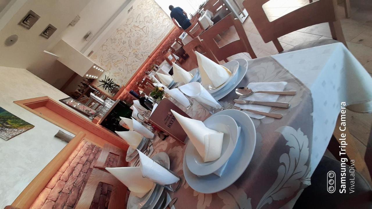 Prenociste I Restoran Ihthis Bajina Basta Exterior photo