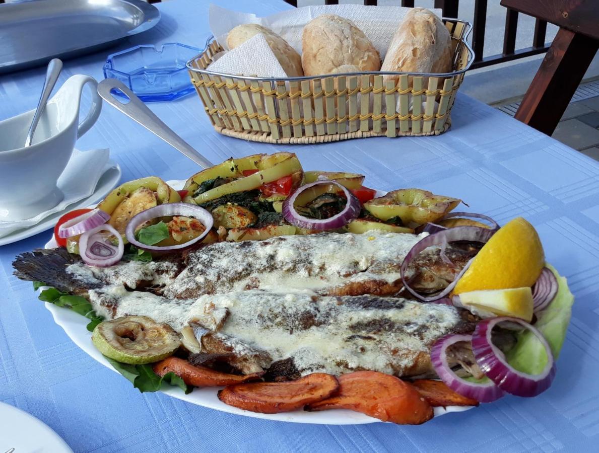 Prenociste I Restoran Ihthis Bajina Basta Exterior photo